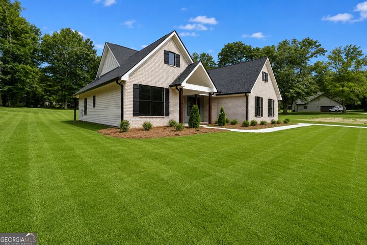 Property Photo:  203 McKneely Road  GA 30257 