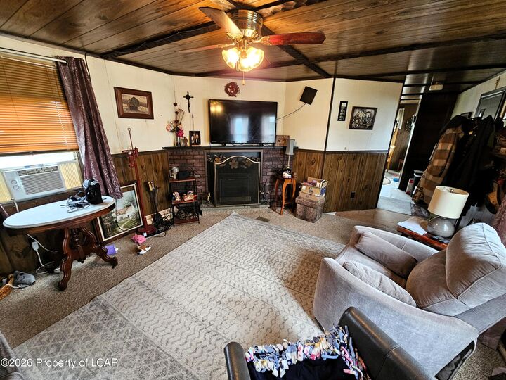 Property Photo: 80 Meadow Drive PA 18612