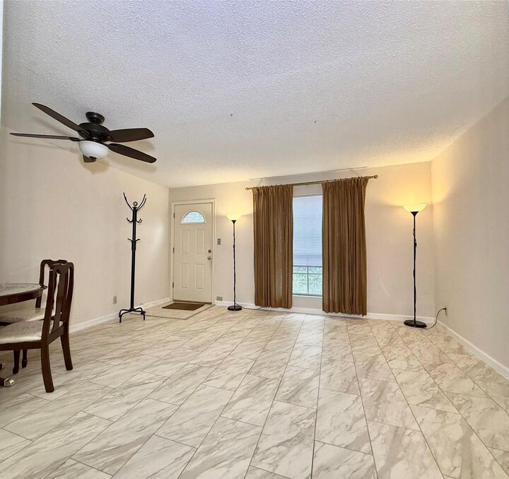 Property Photo: 11002 Hammerly Boulevard 88 TX 77043