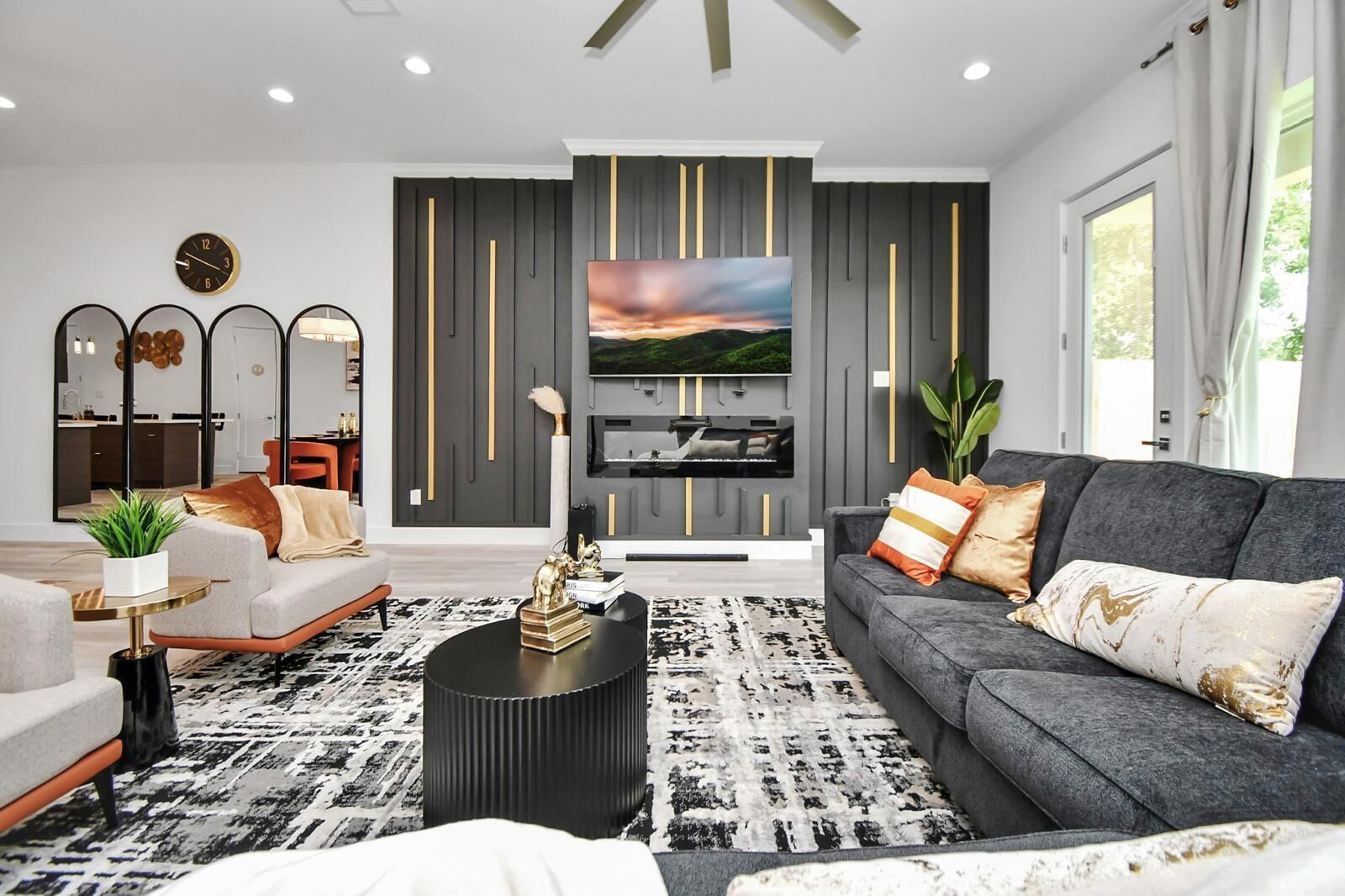 Property Photo:  4222 Nichols Street  TX 77020 