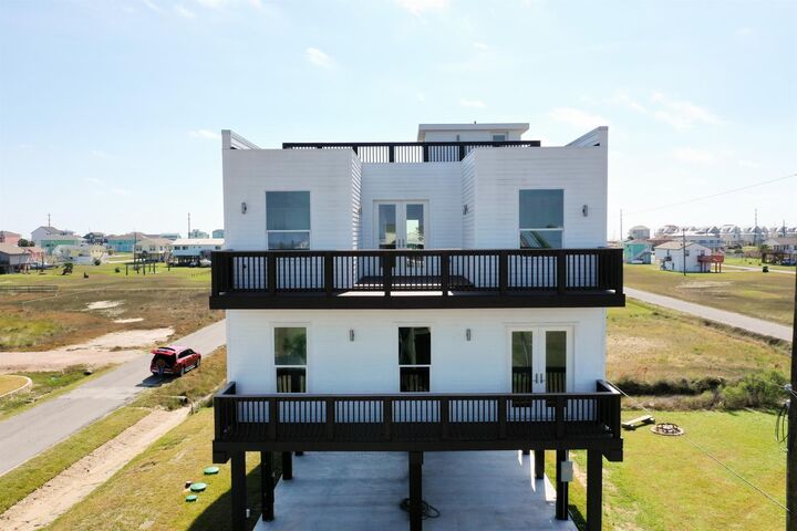 Property Photo: 4026 5th Street TX 77554