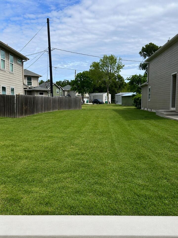 Property Photo: 3110 Angelfish Cove TX 77523