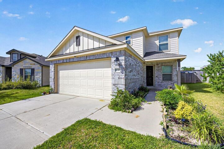 Property Photo: 14307 Galiant Run Lane TX 77068