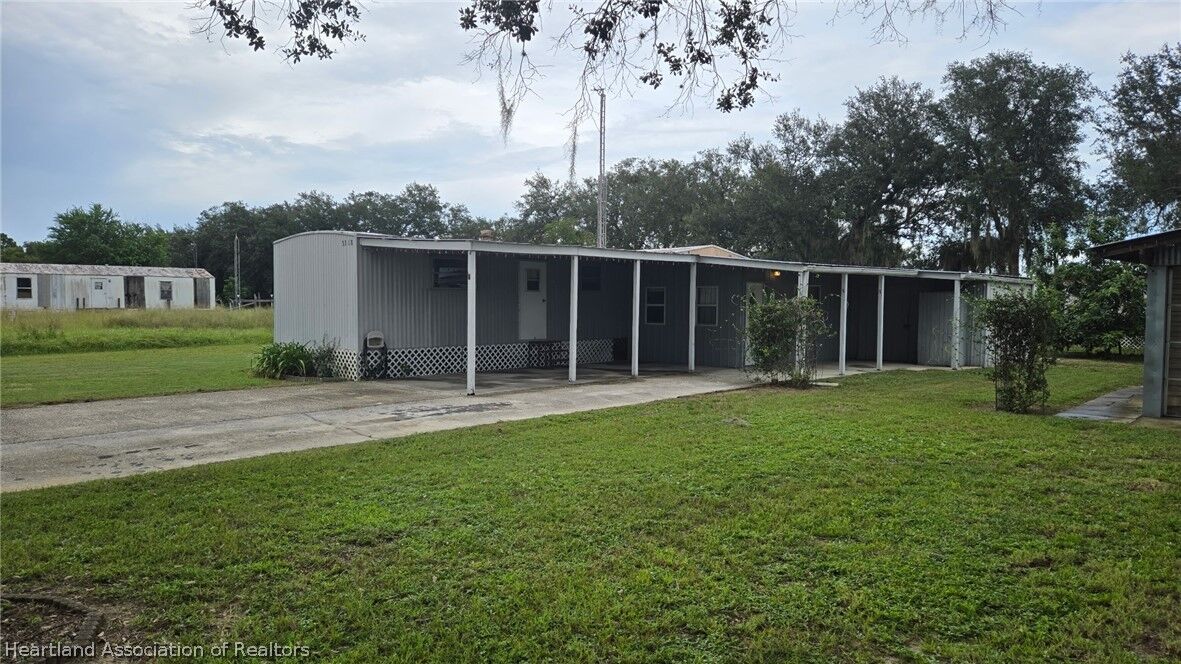 Property Photo: 3318 Baxter Avenue FL 33870