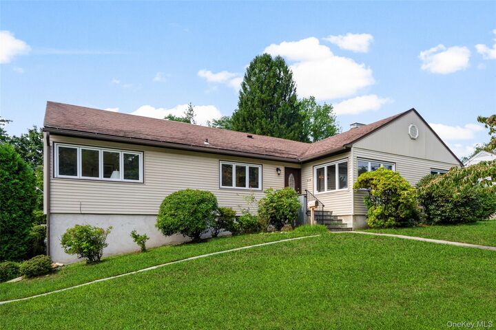 Property Photo:  410 S Chelsea Road  NY 10603 