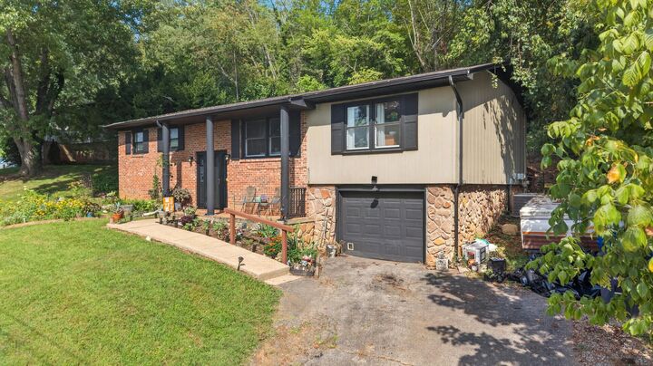 Property Photo:  516 Foothills Road  TN 37663 