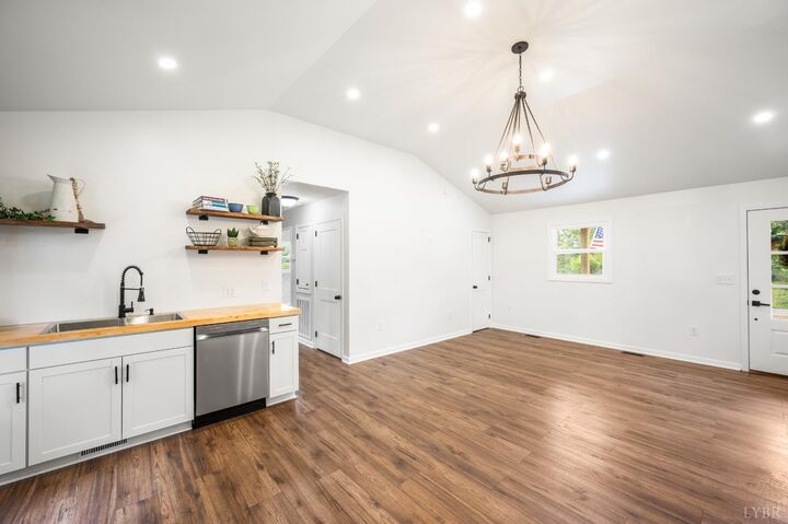 Property Photo: 1520 Link Road VA 24523