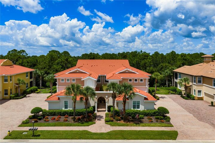 Property Photo: 166 Bella Vista Terrace 19A FL 34275