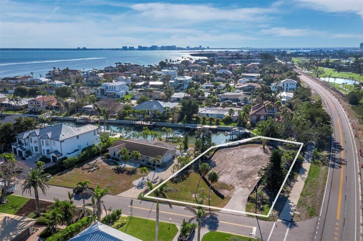 Property Photo: 500 Outrigger Lane FL 34228