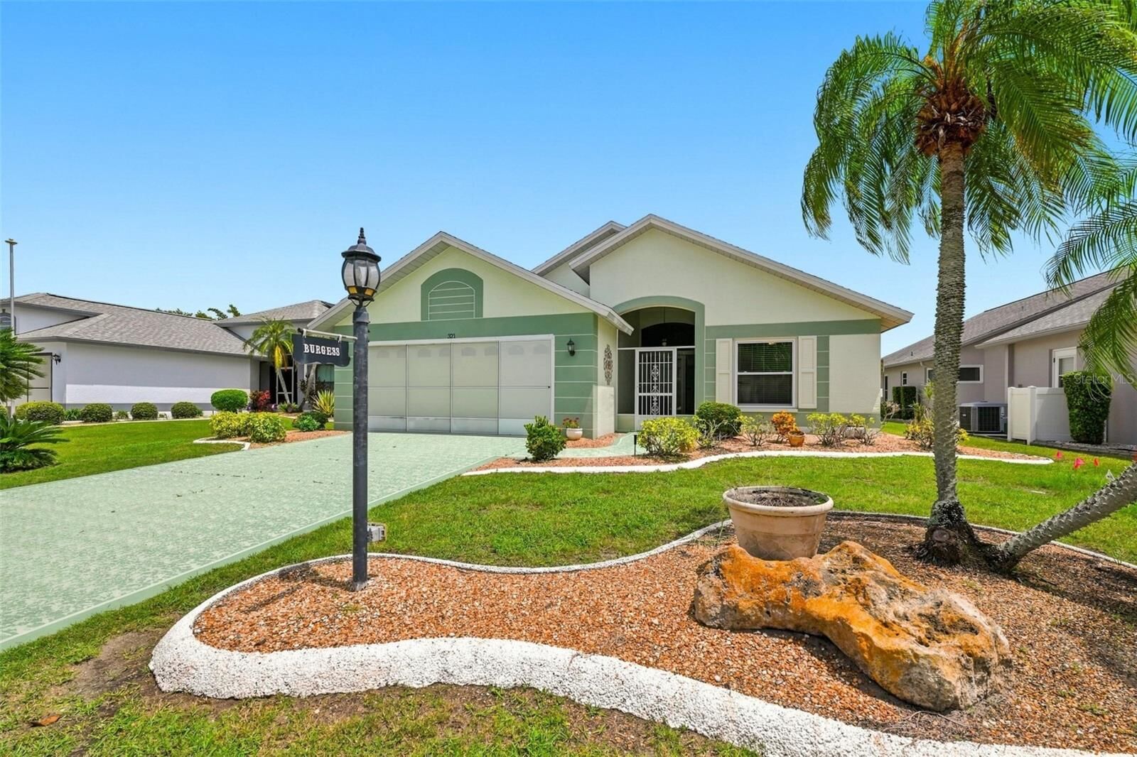 Property Photo:  321 Northway Drive  FL 33573 