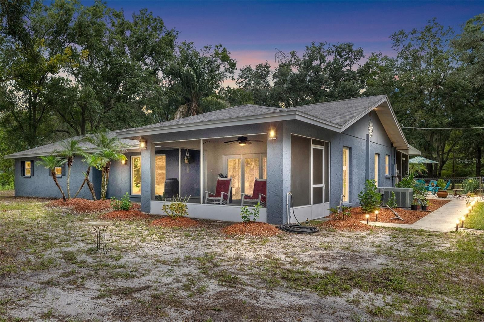 Property Photo: 7402 W Knights Griffin Road FL 33565