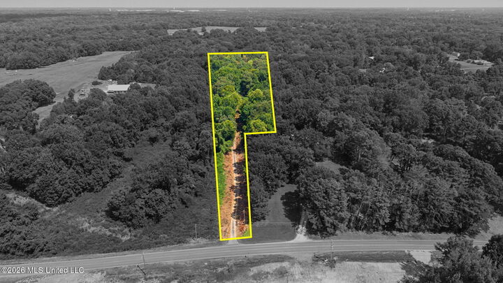 Property Photo: 3206 Fogg Road MS 38651