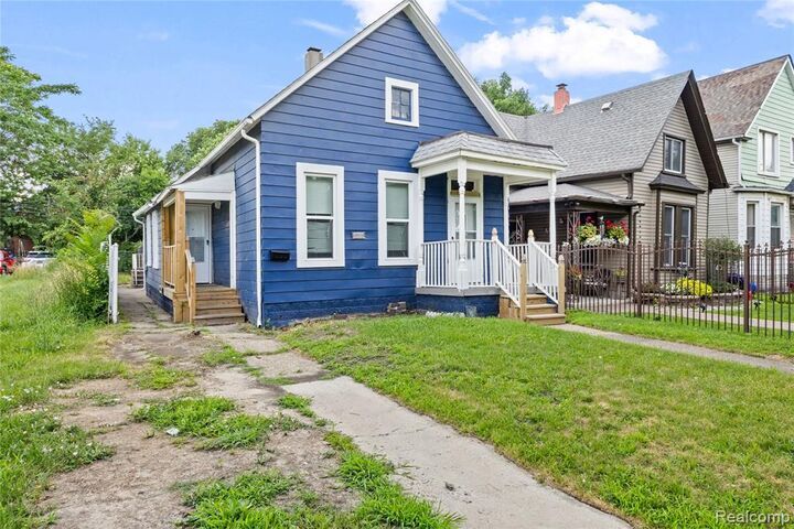 Property Photo:  1023 Dragoon Street  MI 48209 2354 