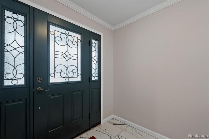 Property Photo:  15500 Millar Road  MI 48036 1615 