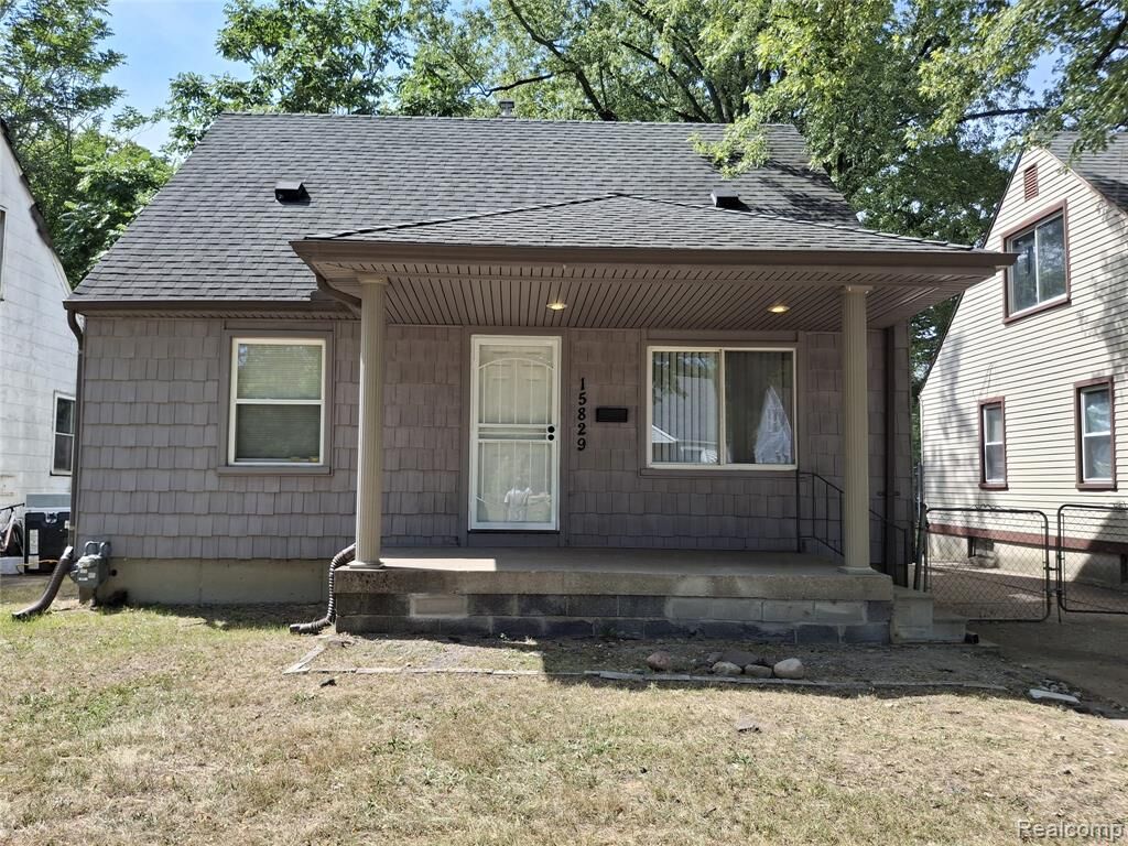 Property Photo:  15829 Beaverland Street  MI 48223 1010 