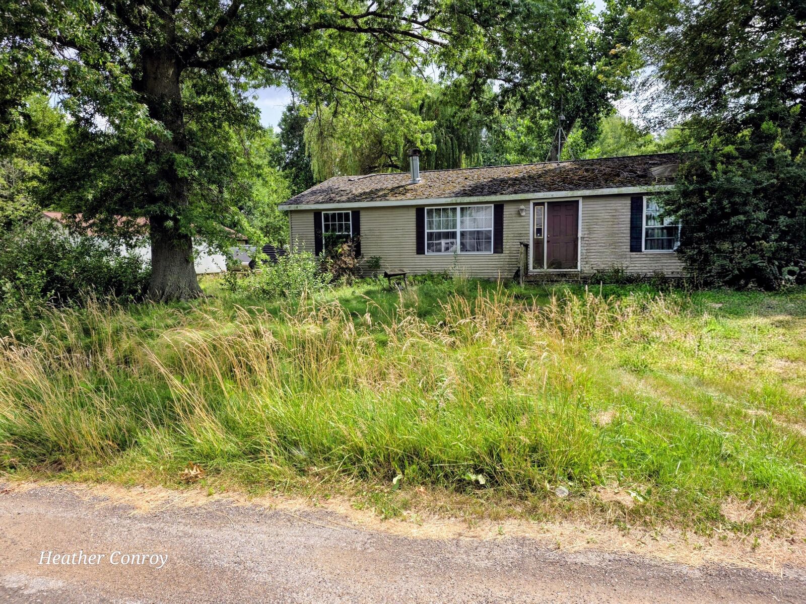 Property Photo: 46933 Broadway Street MI 49026