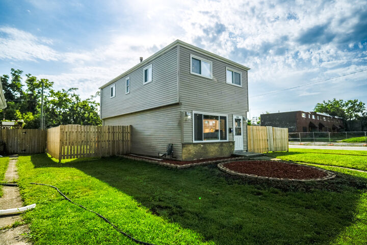 Property Photo:  17089 Crane Avenue  IL 60429 