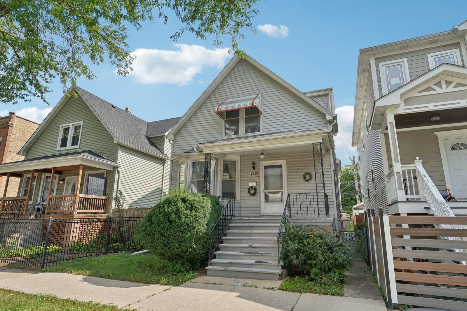 Property Photo:  4421 W Montana Street  IL 60639 