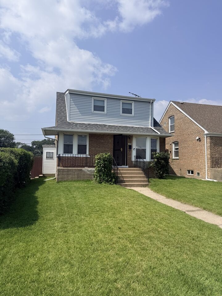 Property Photo: 11056 S State Line Road IL 60617