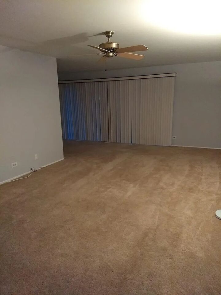 Property Photo: 1036 Auburn Lane IL 60089