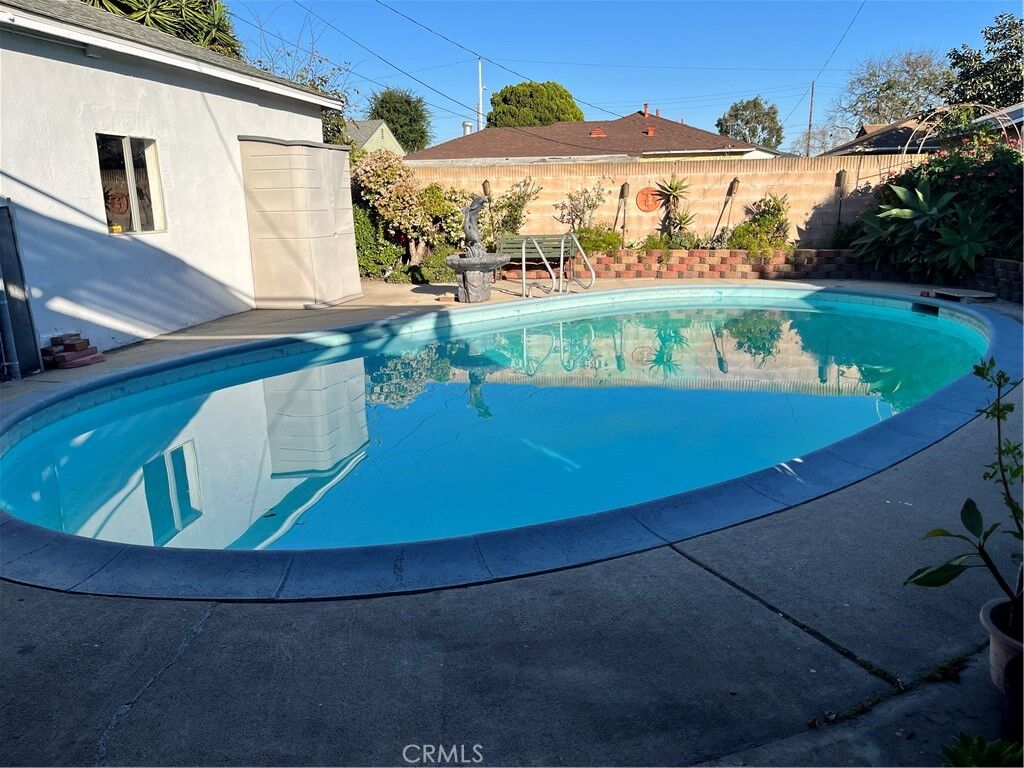 Property Photo:  15502 Halcourt  CA 90650 