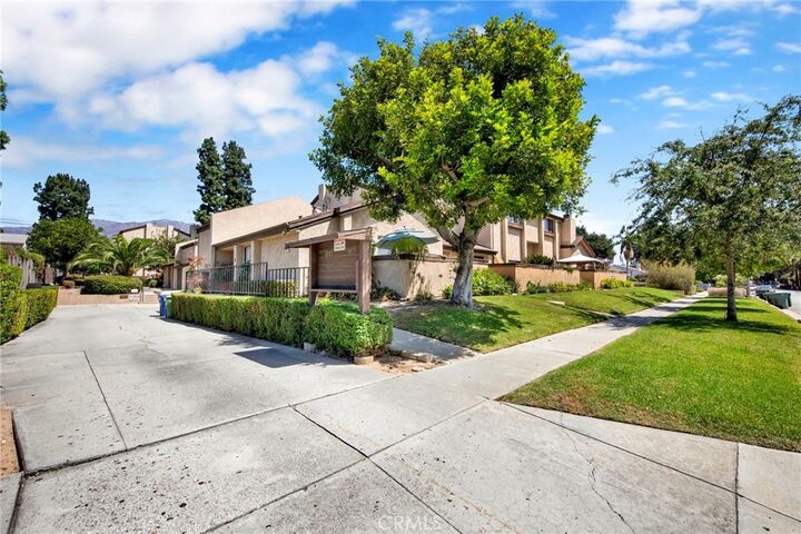 Property Photo:  1484 Corson Street 5  CA 91106 