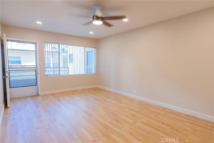 Property Photo:  608 Esplanade 2  CA 90277 