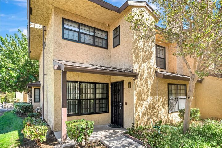 Property Photo: 1543 W Avenue L 1 CA 93534