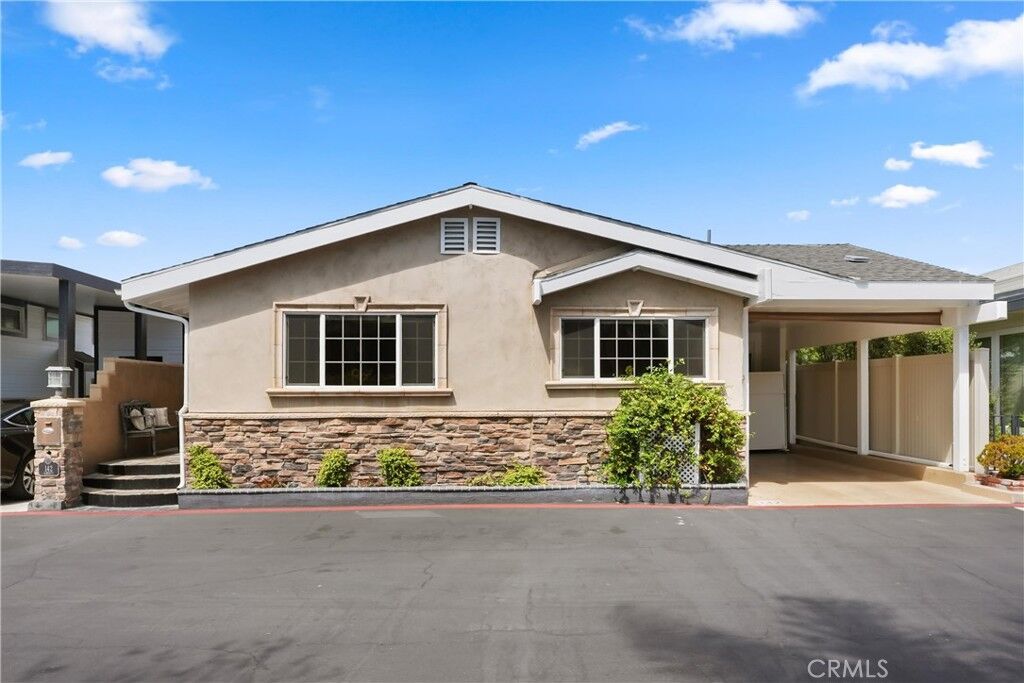 Property Photo:  142 Liberty  CA 92660 