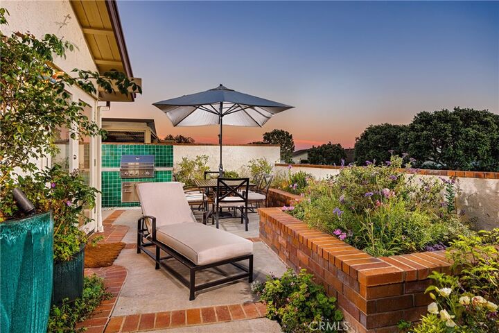 Property Photo:  7 Jetty Drive  CA 92625 