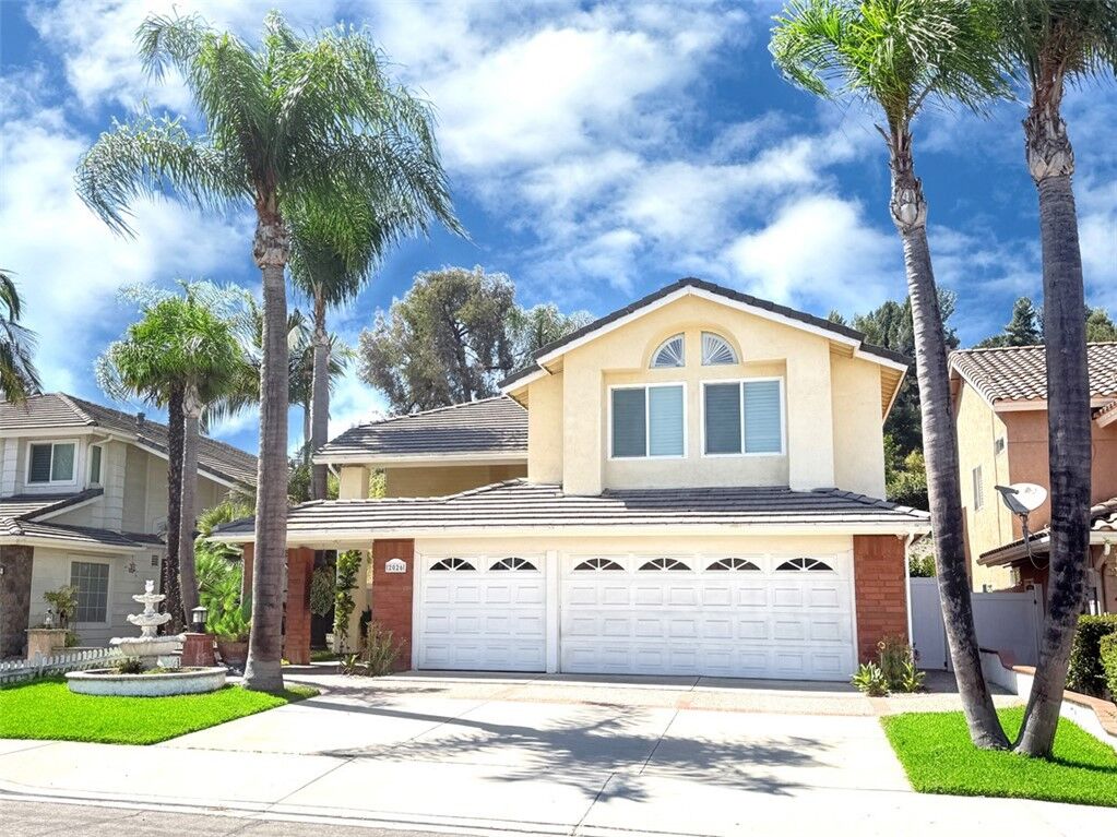 Property Photo:  2026 Avenida Hacienda  CA 91709 