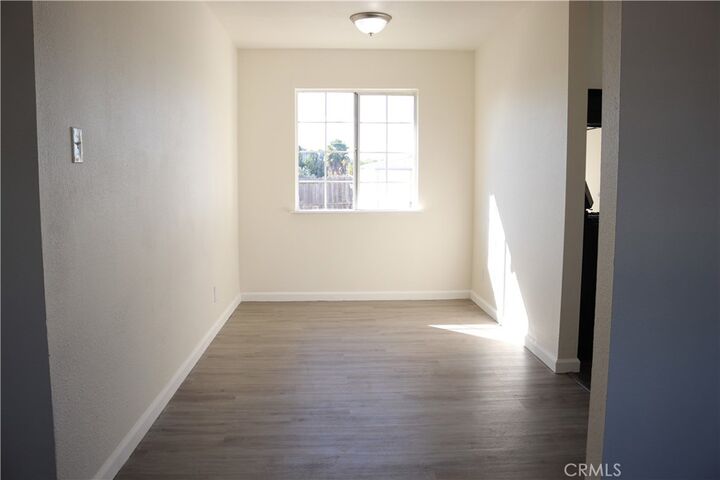 Property Photo:  411 N Burton Street  CA 93444 