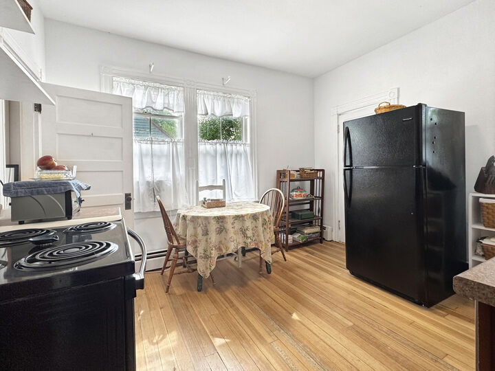 Property Photo:  3 Leighton Street  ME 04073 