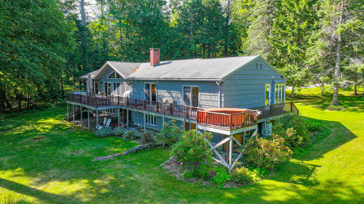 Property Photo: 13 Edgewater Lane ME 04009