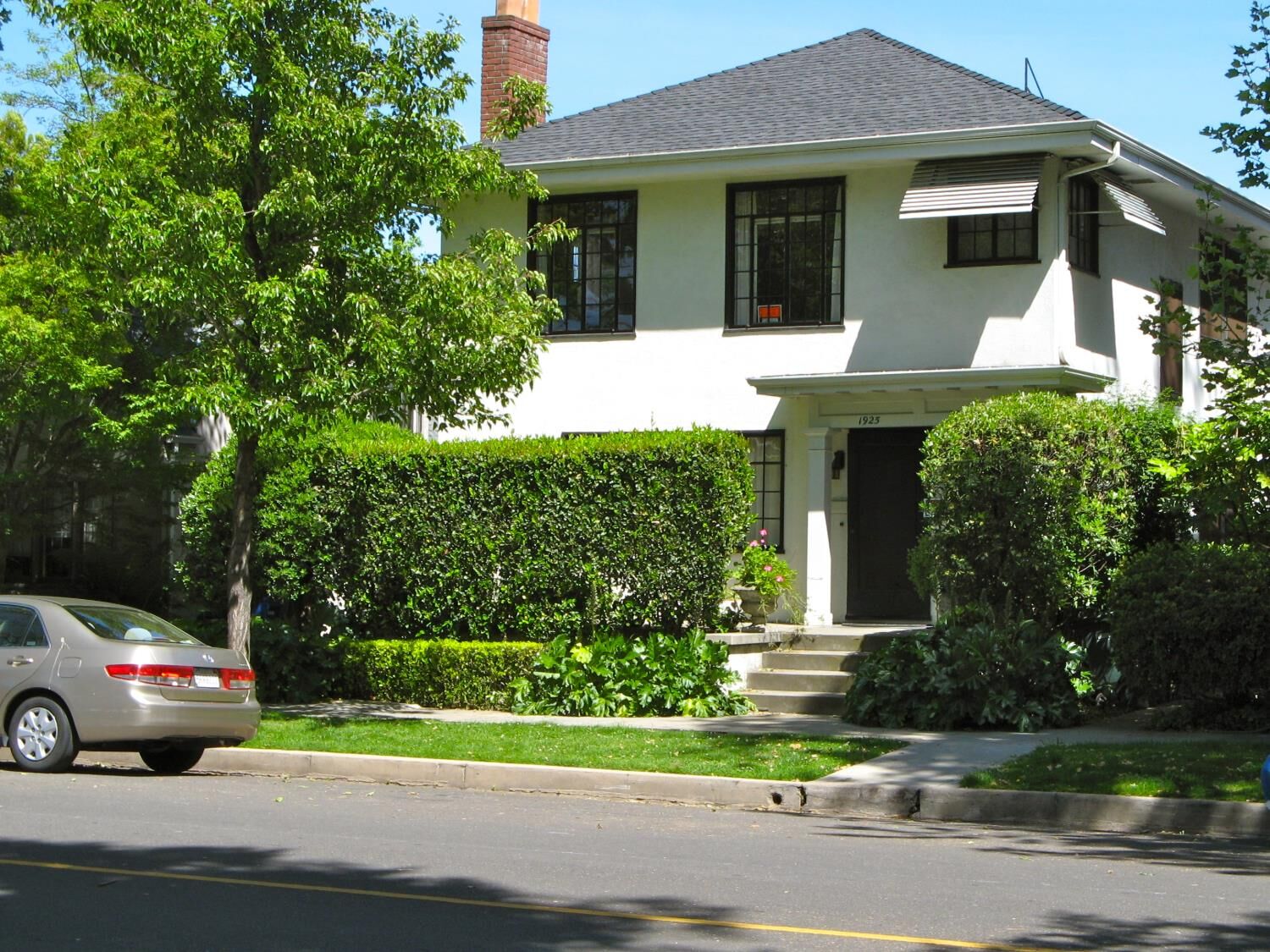 Property Photo:  1925 22nd Street  CA 95816 