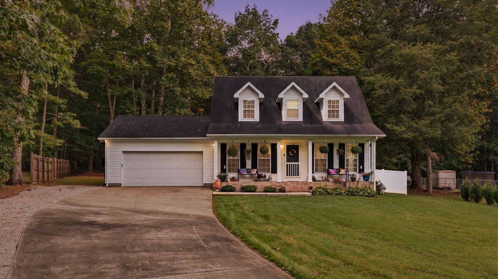 Property Photo: 586 Jean Dr TN 37388
