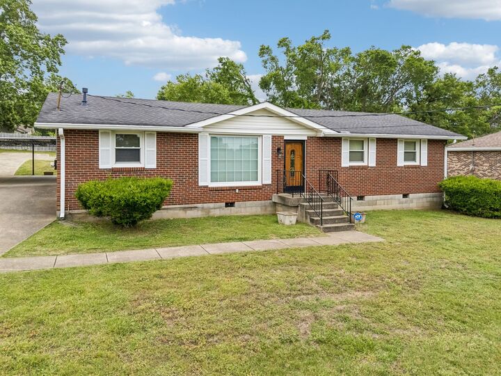 Property Photo: 229 Grandview Dr TN 37138