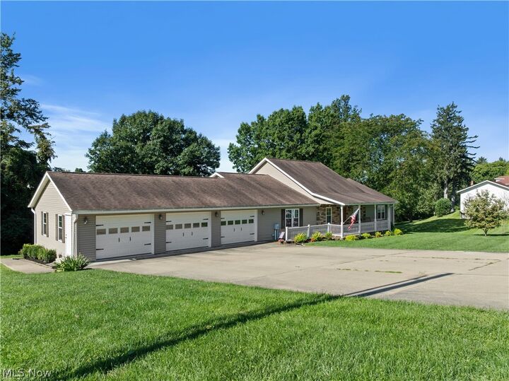 Property Photo: 35210 Kirkwood Avenue OH 43713