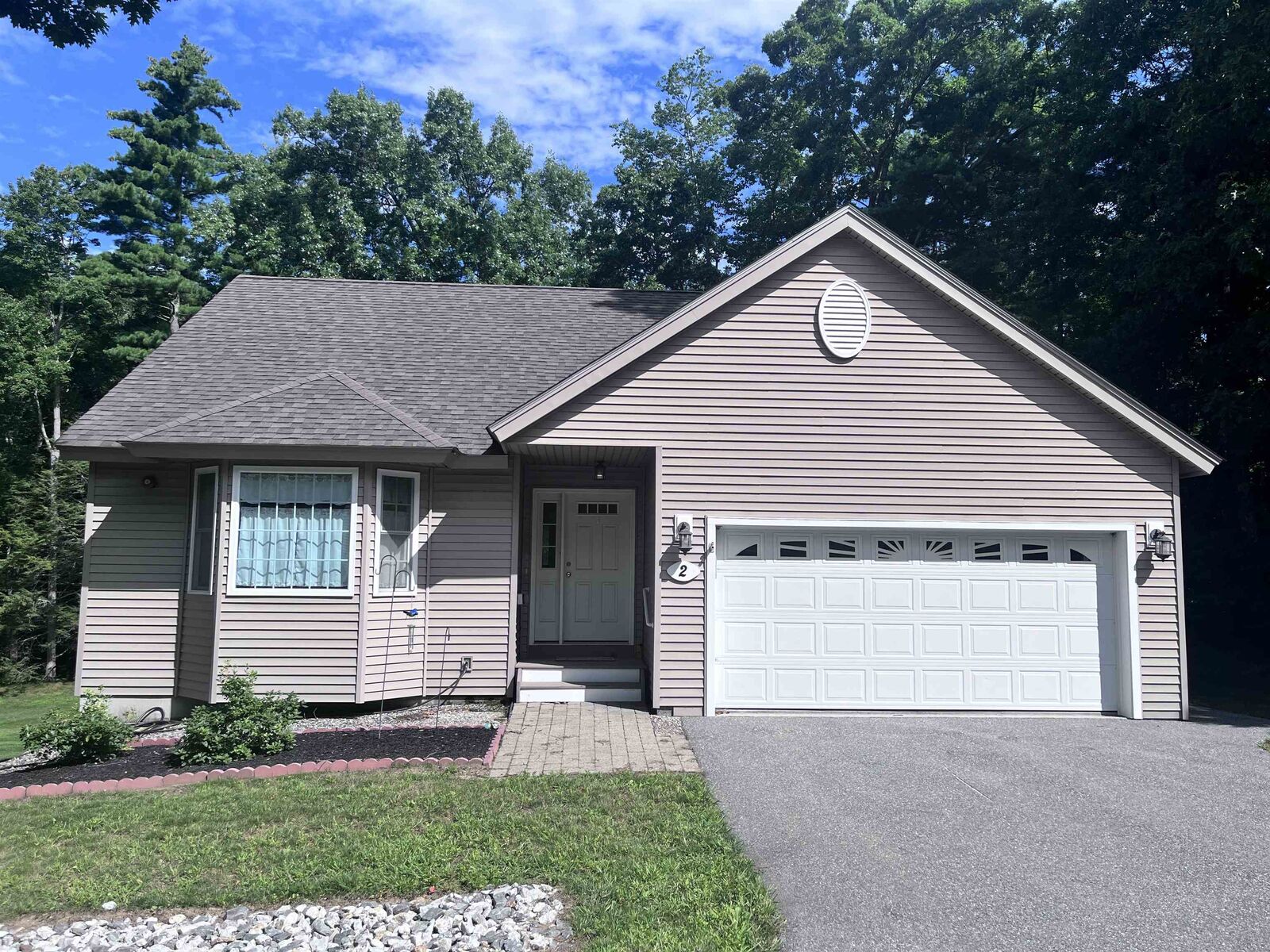 Property Photo:  2 Holly Way  NH 03858 