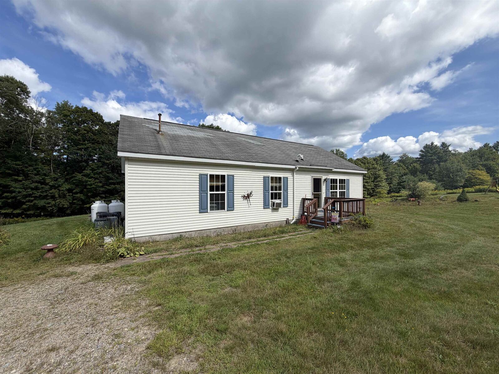 Property Photo: 50 Lynn Hill Road NH 03601