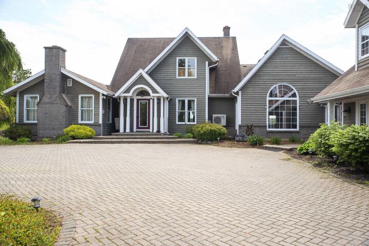 Property Photo: 815 Coxheath Road NS B1L 1E1