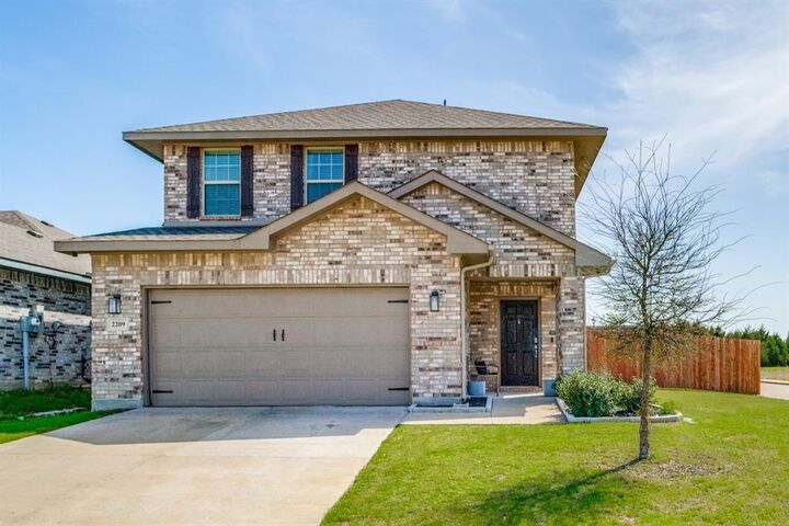 Property Photo:  2209 Hanover Street  TX 75442 