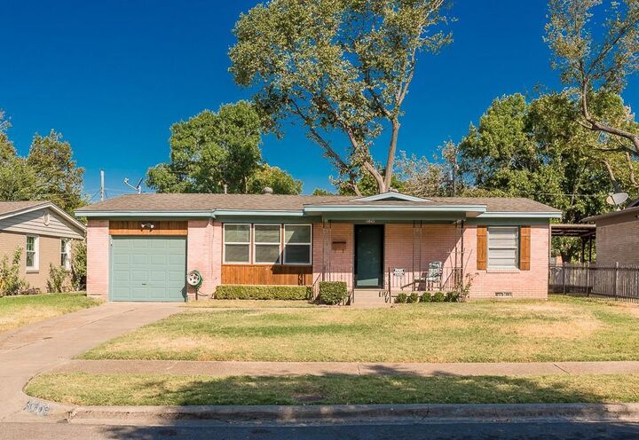 Property Photo:  10843 Benbrook Drive  TX 75228 