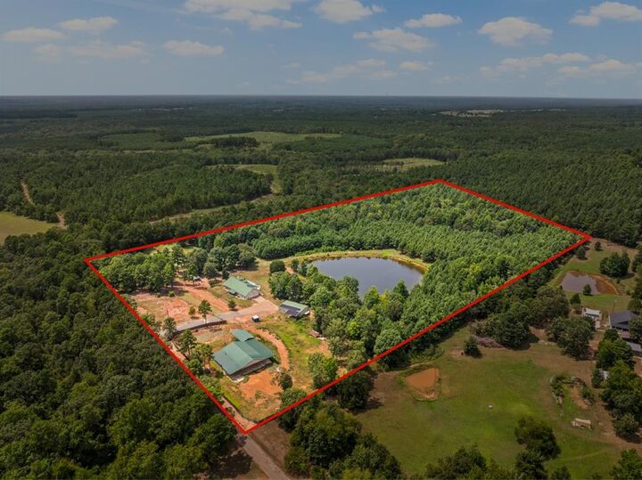 Property Photo:  140 County Road 2242  TX 75638 