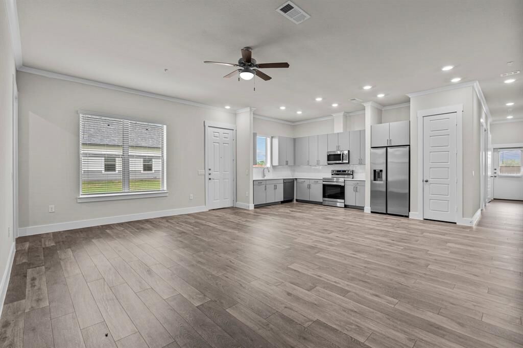 Property Photo: 3293 Ganzer Road W 809A TX 76207