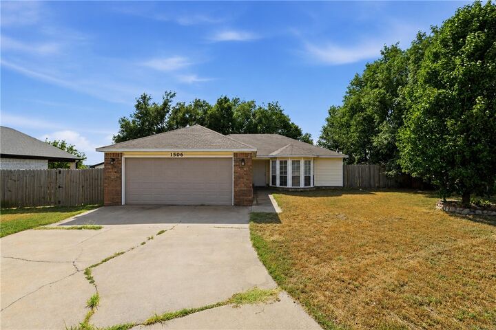 Property Photo:  1506 Moody Lane  AR 72764 