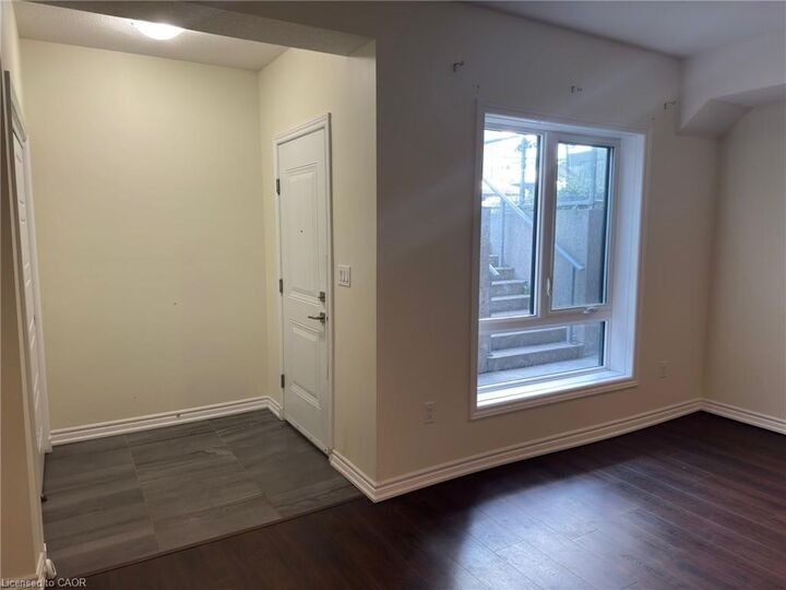 Property Photo:  1430 Highland Road W 13B  ON N2N 0C3 