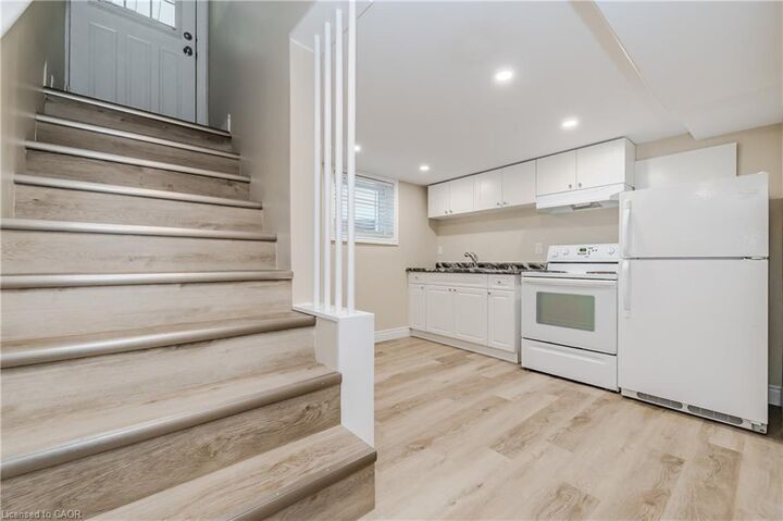 Property Photo: 15 Edinburgh Road Lower ON N2B 1M4