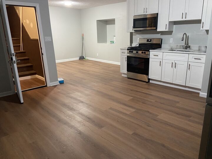 Property Photo:  82 Montaup St 2  MA 02720 
