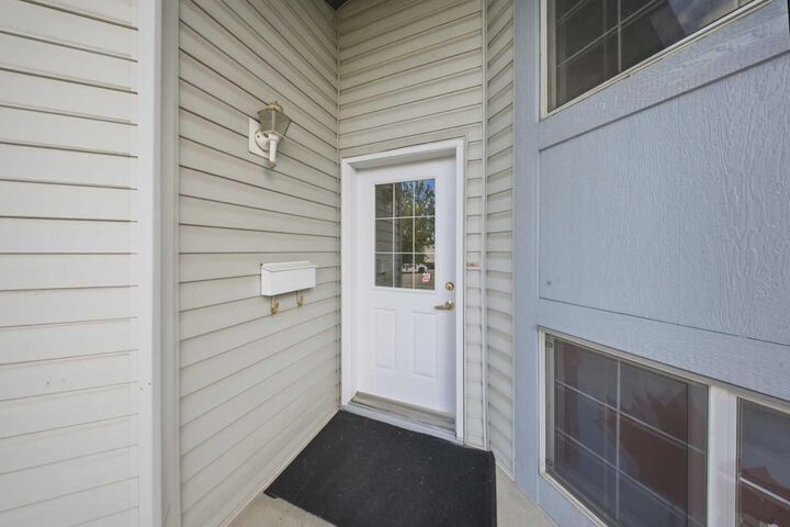 Property Photo: 33 Martin Crossing Green NE AB T3J 3P1